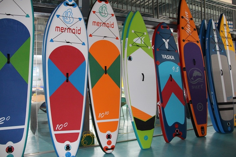 ¿Cómo elegir el sup adecuado entre tantas marcas y tablas diferentes?